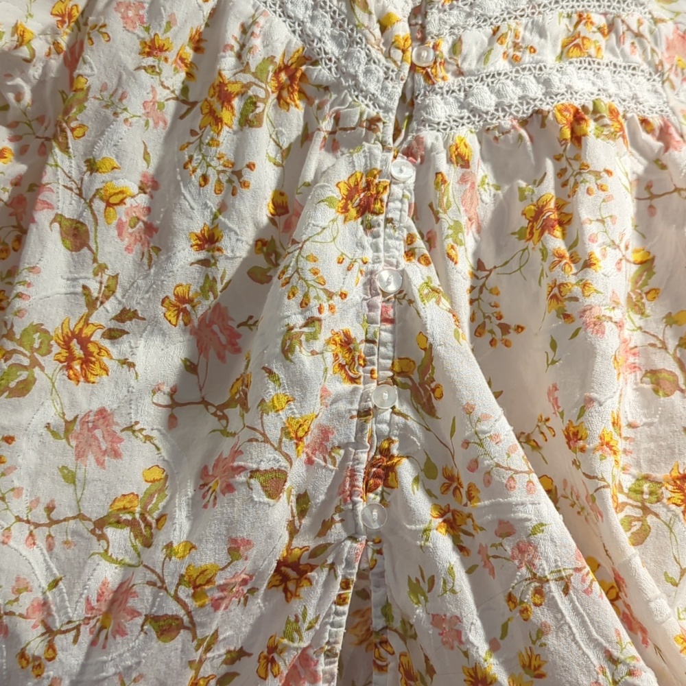 Hester & Orchard Harmony Lace Peasant Blouse W/Ruched Button Front & 3/4 Sleeves - Picture 6 of 16
